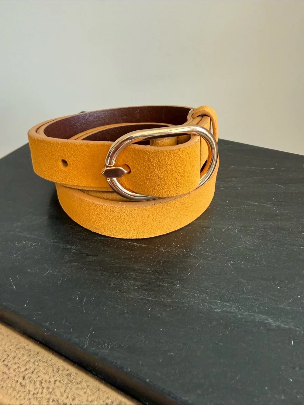 Frame Leather Suede Petit Oval Buckle Belt In Mustard